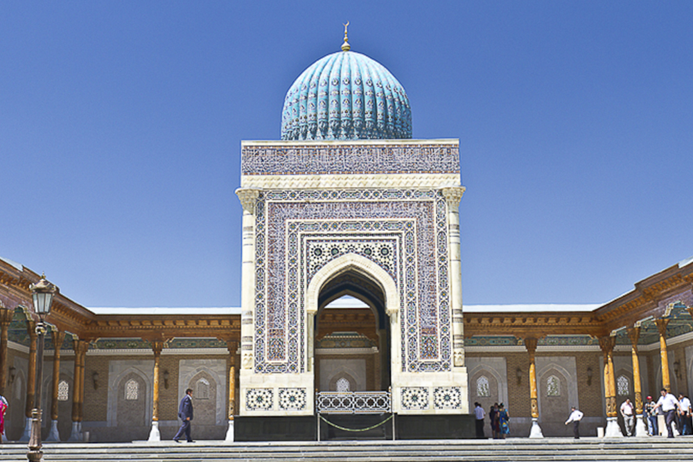 Imam al-Bukhari & Makhdumi A'zam — Half-Day Ziyarat from Samarkand