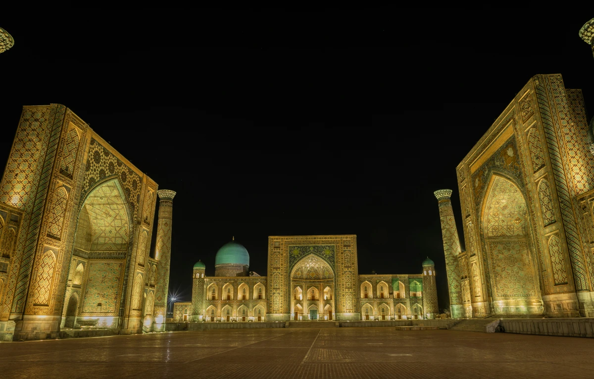 Samarkand City Tour: Registan, Gur-e-Amir & Shah-i-Zinda scene 2